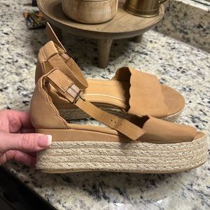 Bamboo flatform sandals